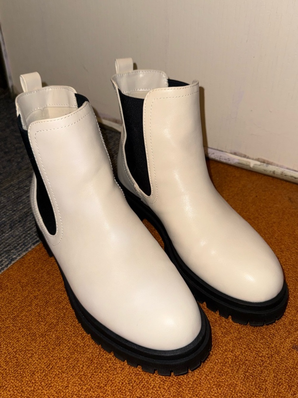 Old Navy Cream Chelsea Ankle Boots